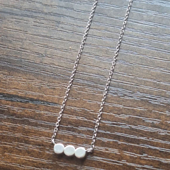 Elegant 925 Sterling Silver Necklace with Triple Disc Pendant - Picture 1 of 6